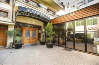 Sar'Otel Boutique Hotel