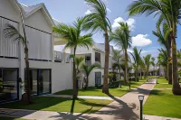 Sea Diamond Boutique Hotel & Spa Hotels near Eden Villa