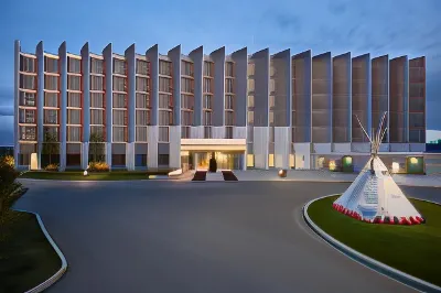Grey Eagle Resort Các khách sạn gần University of Calgary UniCard Office