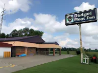 Budget Host Inn - Moteles