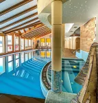 Boutique Hotel e Chalets Salvadori Hôtels à : Commezzadura