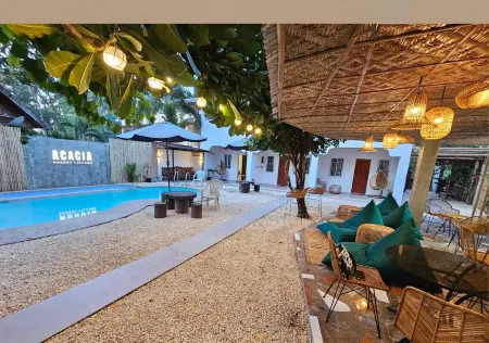 Acacia Sunset Village Inn Отели рядом с достопримечательностью «South Farm Panglao Bohol»