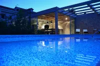 Villa Mirakul - piscine
