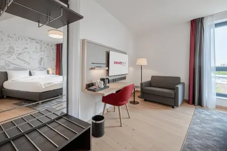 IntercityHotel Paderborn Отели рядом с достопримечательностью «Падерборнский собор»