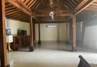 Omah Perengkembang By Secoms Hotel di Moyudan