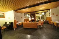 Hotel & Hostel Drei Bären - parking