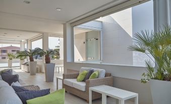 Soglow Business Class Hotel
