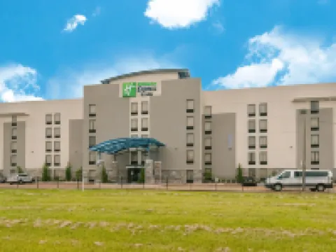 Holiday Inn Express & Suites JACKSON DOWNTOWN - COLISEUM by IHG Hotels in Jackson
