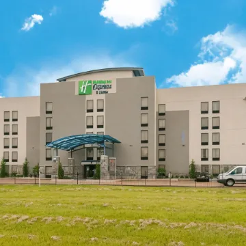 Holiday Inn Express & Suites JACKSON DOWNTOWN - COLISEUM by IHG
