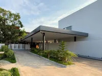 The Rest Hotel - Prachuap Khiri Khan Отели рядом с достопримечательностью «Wat Ao Noi»