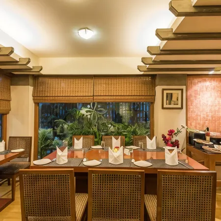 Hotel Park Central Koregaon Park Отели рядом с достопримечательностью «Хотел Орора Тауэрс»