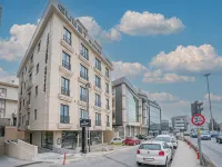 Guest Suites Hotels near Maltepe
