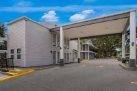 Quality Inn - Gym