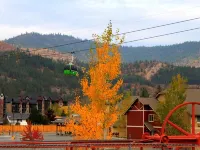 BEAUTIFUL MOUNTAIN HOME RETREAT, SILVER MOUNTAIN IDAHO - Sleeps 8 ケロッグのホテル