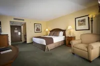 Red Lion Hotel Coos Bay Hotels near McCullough Memorial Bridge