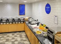 Holiday Inn Express BIRMINGHAM - CITY CENTRE by IHG - Frühstück