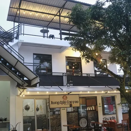 Bu Sepuh GuestHouse