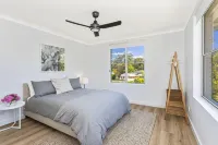 Mollymook Delight - with Easy Ocean & Golf Access