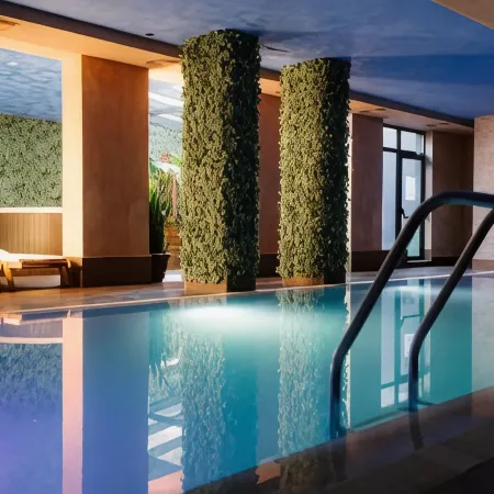 CORNELIA DELUXE RESIDENCE
