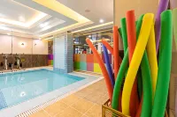 Remaj Hotel - Pool
