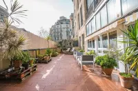 360 Hostel Borne