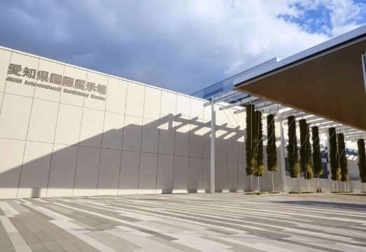 1. 컴포트 호텔 센..