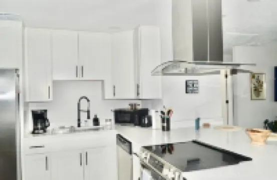 Charming 2-bedroom remodel house in welcoming St. Cloud with WiFi, AC