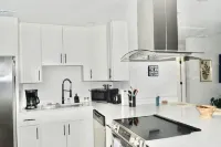 Charming 2-bedroom remodel house in welcoming St. Cloud with WiFi, AC