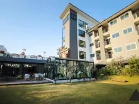 Proud Khaoyai Hotels near Midwinter Green Restaurant
