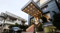 Hotel Pacific Balikpapan - موقف سيارات