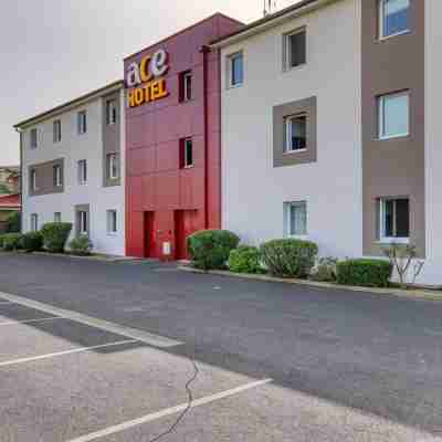 Ace Hôtel Issoire Hotel Exterior