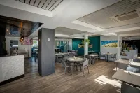 Broadwater Resort Como Hotels in Como