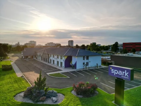 Spark by Hilton Toronto Markham Các khách sạn gần CGI