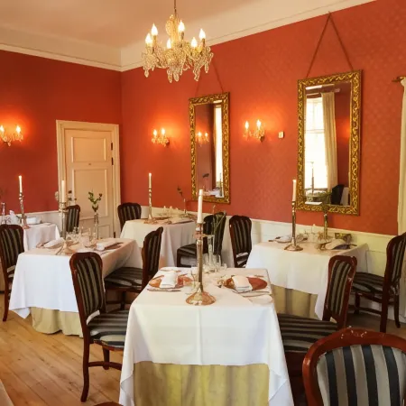 Sauntehus Castle Hotel