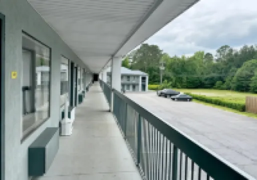 伊爾伯頓伊克諾旅館 埃爾伯特縣酒店