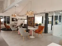 Kyriad Lyon Est - Saint Quentin Fallavier Hotels in Коломб'є-Соньє