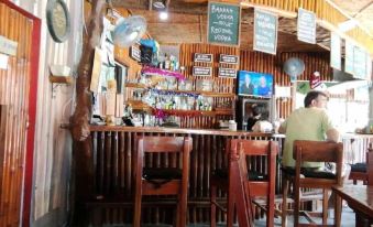 Hrj Hotel - Housity