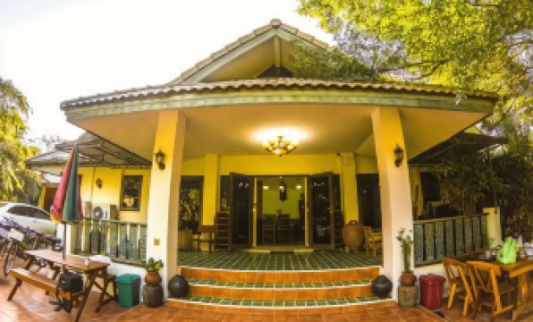 Plus Hostel Ayutthaya