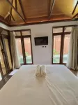 Chrome Hotel & Resort Solo Hotels in Colomadu