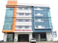 Hotel Mutiara Padang Sidimpuan Mitra RedDoorz Hotel dekat Pasar Aek Godang