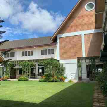 Sola Hotel Hotel Exterior