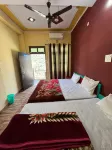 Girish Alay Home Stay
