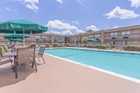 Ramada by Wyndham Macon Hotels in Macon