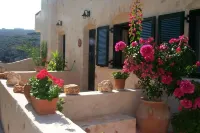 suitable for 2 families, a larger family or 2 couples with 1 or 2 children Hotels in Kalathas