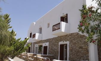 Yialos Ios Hotel
