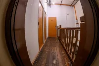 Poolside by Mingle - Party Hostel with Private Pool