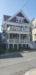 Centrally located in the heart of Boston near T - บังกะโล