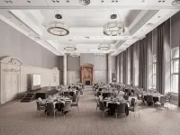 voco GRAND CENTRAL GLASGOW by IHG Các khách sạn gần Tòa nhà Lighthouse