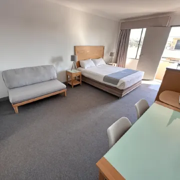 Spa Village Travel Inn