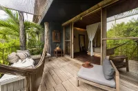 Radhoo Tulum